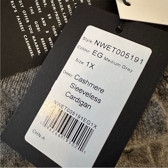 NADAAM Cashmere Sleeveless Cardigan Vest - Picture 5 of 5